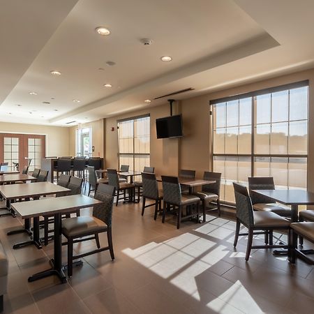 Comfort Inn & Suites - Harrisburg Airport - Hershey South Middletown  Экстерьер фото